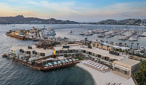 Yalıkavak Marina 2026 sezonunda dokuz yeni global markası Bodrum'a geld