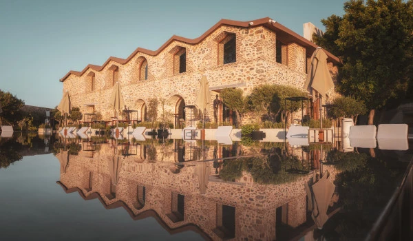 Ruins Luxury Resort mimarisi, gastronomi deneyimi ile yaz sezonuna haz