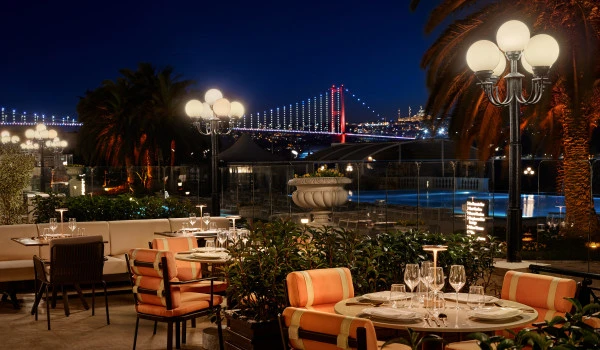 Çırağan Palace Kempinski İstanbul ile Boğaz Kıyısında Zamansız Bir Yaz