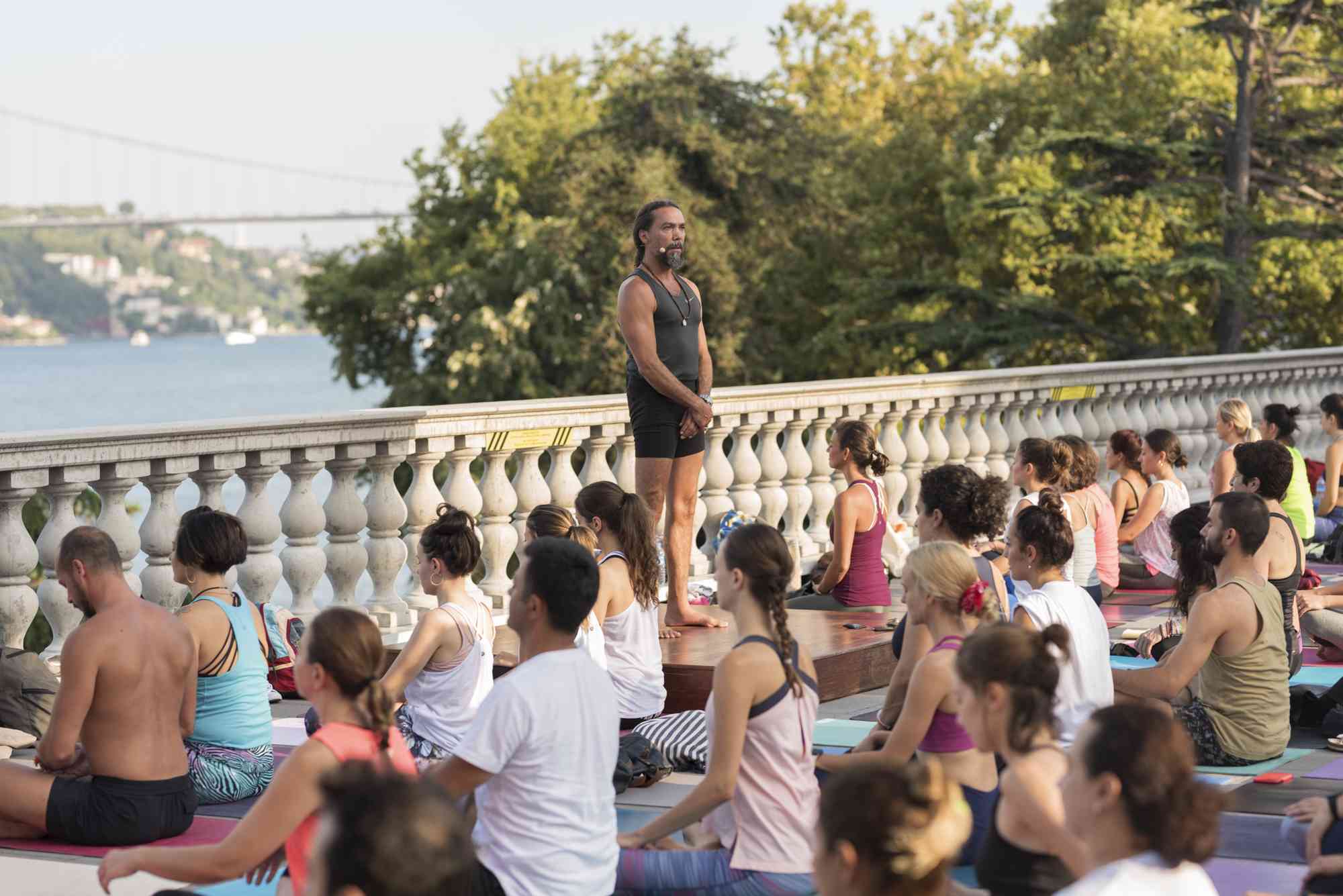 “Chris Chavez ile Müzede Yoga” 3 Ağustos Perşembe günü Sakıp Sabancı M