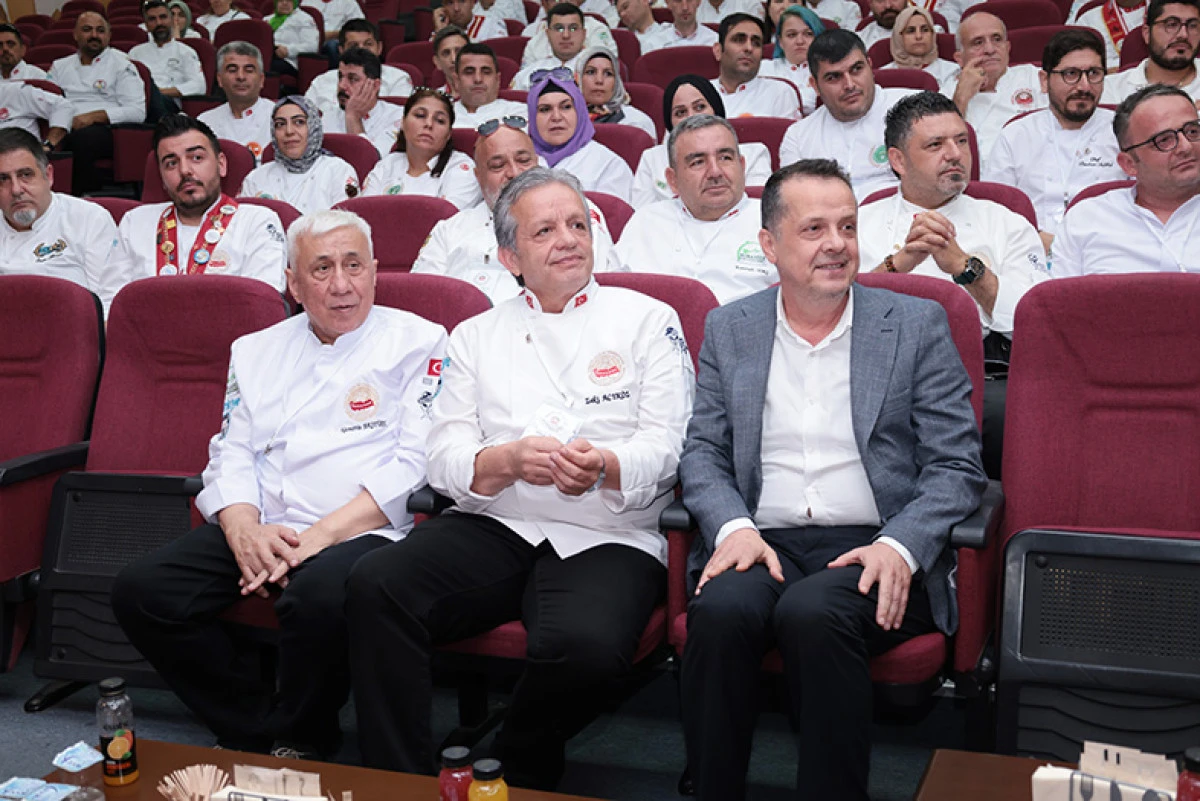 Zeki Açıköz, 8.Genel Kurul’da 8.kez Genel Başkan seçildi